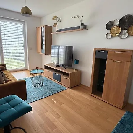 Exklusive Gartenwohnung, Freilassing, Bei Salzburg *