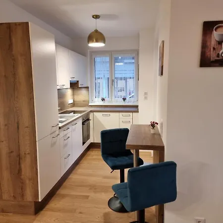 Exklusive Gartenwohnung, Freilassing, Bei Salzburg Apartmán *