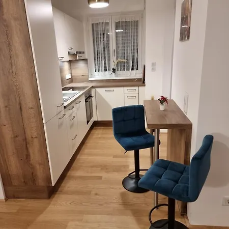 Apartmán Exklusive Gartenwohnung, Freilassing, Bei Salzburg *